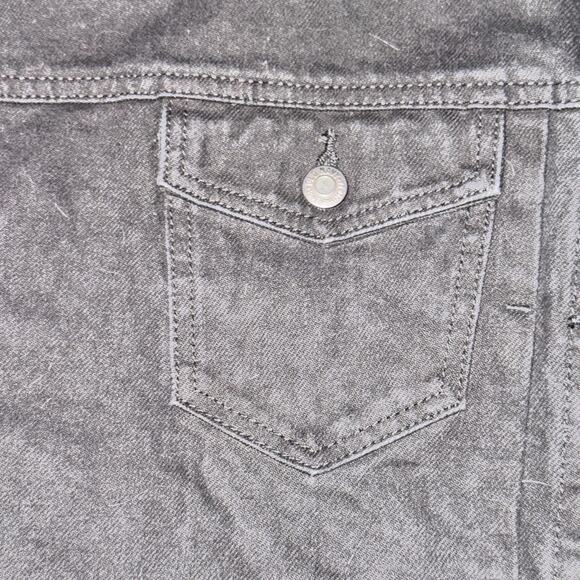 Old Navy Cropped Denim Jacket Women's Size XL Black Jack Button Front Pockets - Picture 3 of 8